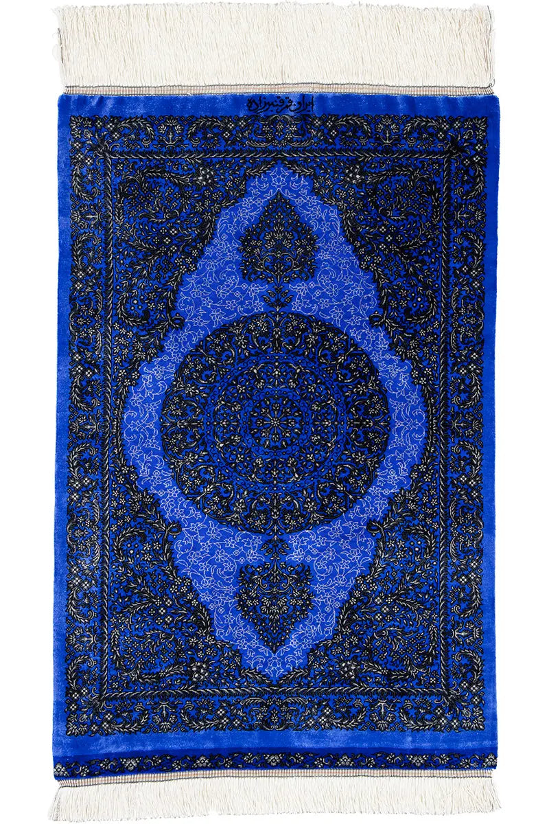 ペルシャ絨毯 クム産 カンバルザデ工房 シルク 約60cm x 93cm ペルシャ絨毯 クム産 カンバルザデ工房 シルク 約60cm x 93cm