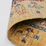 モダンインテリアにも合うアフガン手織りラグ