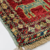 手紡ぎガズニウール使用 アートのような動物文様カーペット