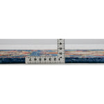 蓮の花をモチーフにしたアートのようなアフガン絨毯の厚み