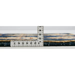 手紡ぎガズニウール使用 モダンで落ち着いたデザインラグの厚み