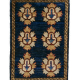 ガズニウールの手織り絨毯 ネイビーブルー地にパルメット文様