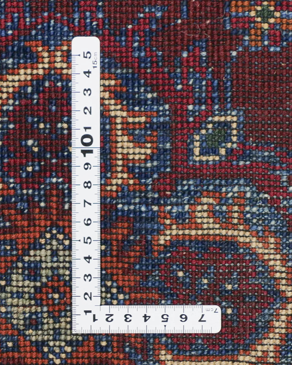 玄関やベッドサイドにおすすめのミニサイズ絨毯の織り密度