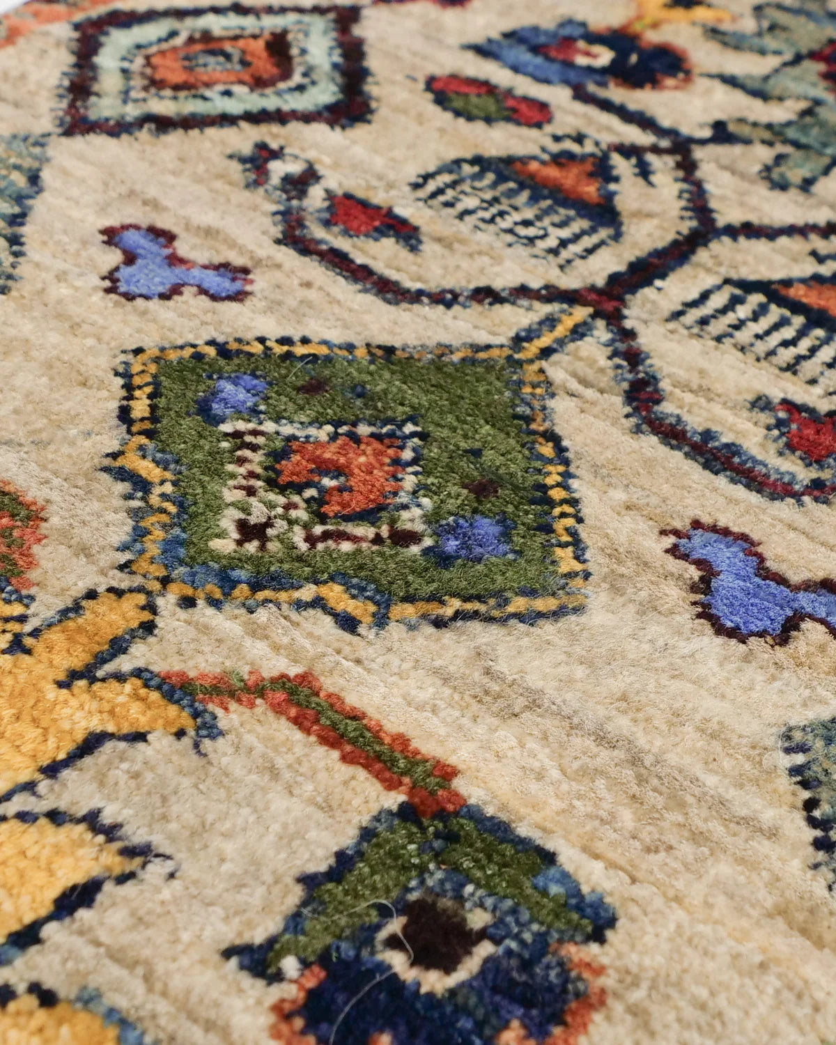 Beige Afghan Ghazni wool carpet with Guldani-inspired pattern