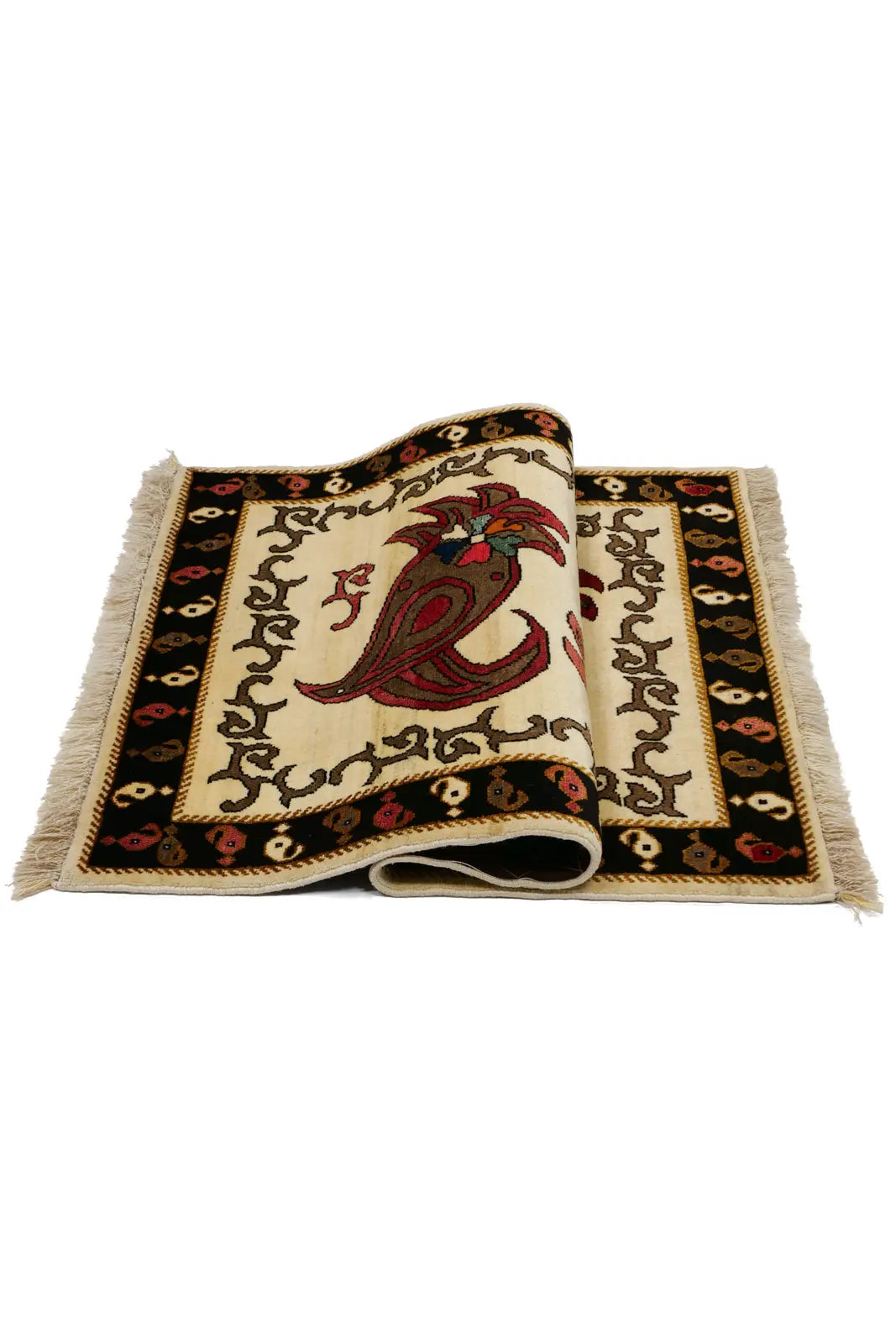 柔らかなナチュラルウールに描かれたペイズリー文様。シーラーズ産の上質な手織りギャッベ。