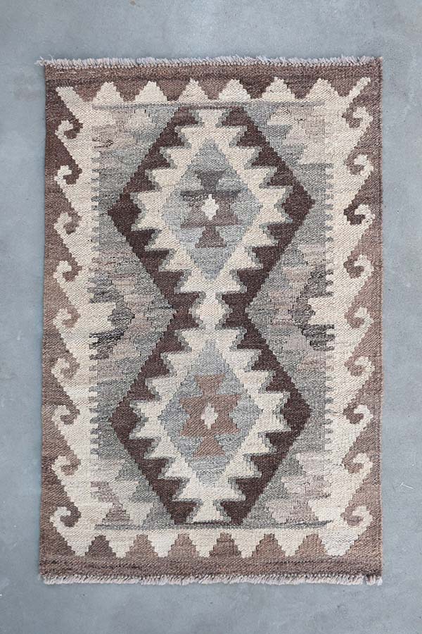 定番安いA001☆キリム　手織り　ラグ　絨毯　サイズ144ｘ99　玄関マット　民族　民芸　☆ カーペット一般
