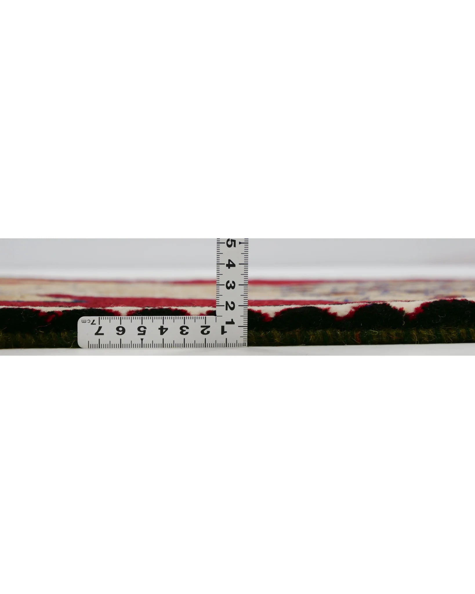 ペルシャ絨毯 シーラーズ産 ライオンギャッベ 赤地にベージュのライオン 手織り ウール製 約70×95cm 厚み約2cm