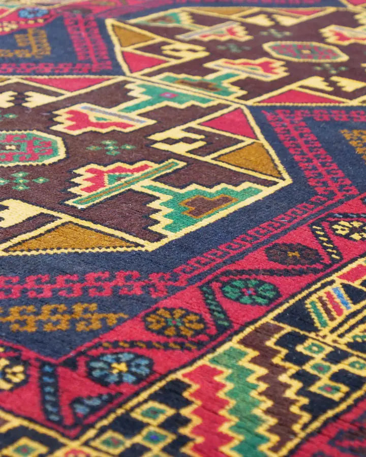 アフガニスタン絨毯 109x208cm トライバルラグ 幾何学模様 手織り