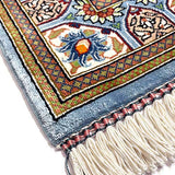 シルク絨毯の品のある光沢