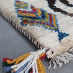 ペルシャ・シーラーズ製、ペルシャギャッベ座布団、柔らかな雰囲気のライオンモチーフ