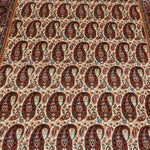 クム産の伝統的ペルシャラグ 大小のボテ文様が並ぶデザイン