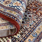 ペルシャ絨毯 生命の木モチーフと唐草文様の織り柄