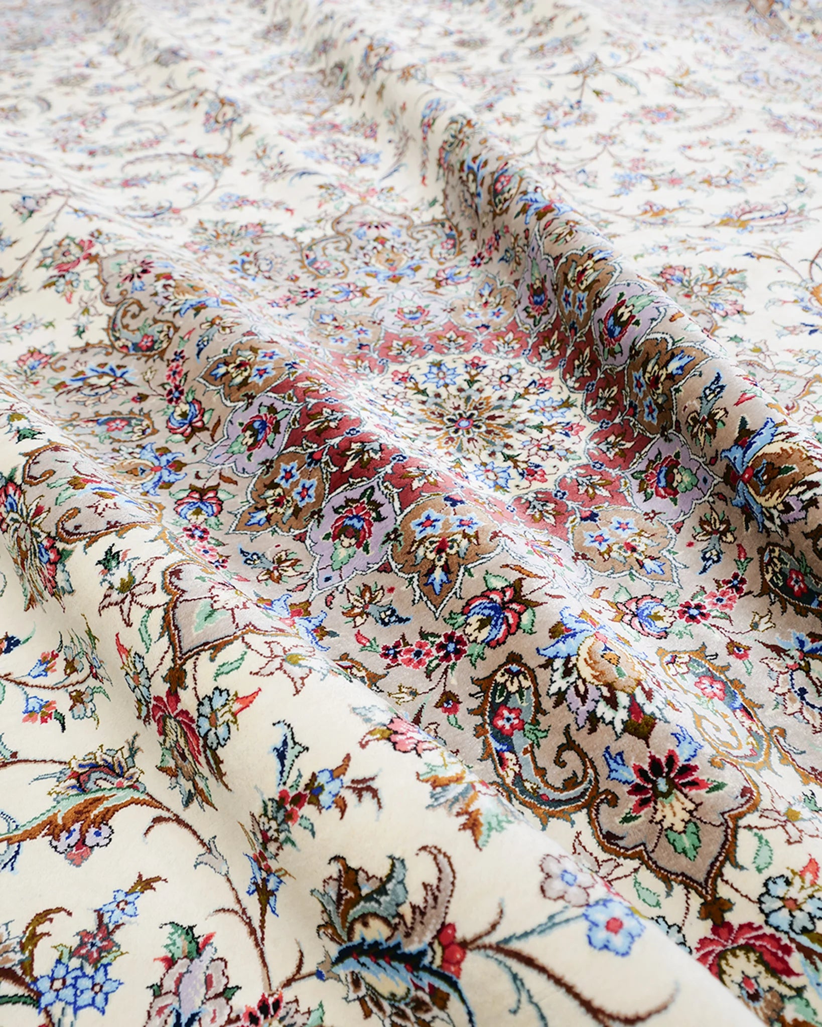 ペルシャ絨毯 カシャーン産 パディディ工房 シルク 約197cm x 298cm アイボリー ホワイト 白 手織り ラグ