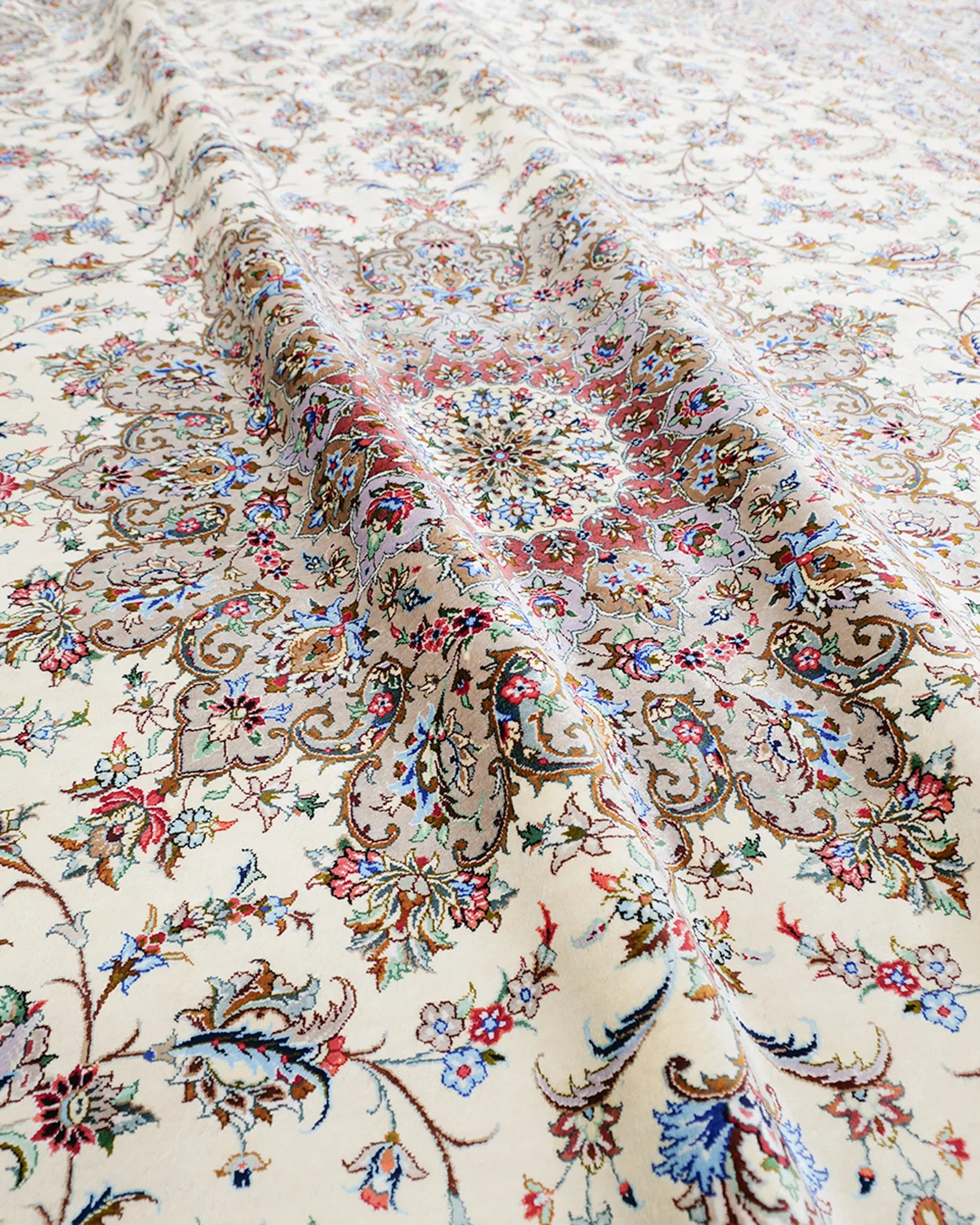 ペルシャ絨毯 カシャーン産 パディディ工房 シルク 約197cm x 298cm アイボリー ホワイト 白 手織り ラグ