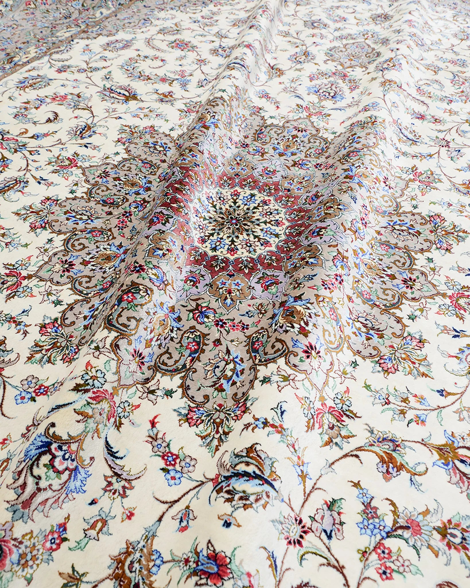 ペルシャ絨毯 カシャーン産 パディディ工房 シルク 約197cm x 298cm アイボリー ホワイト 白 手織り ラグ