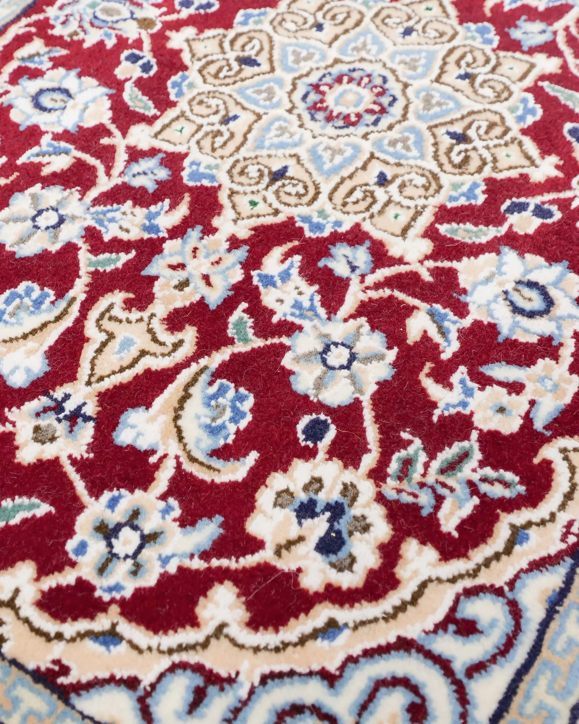 ペルシャ絨毯 ナイン産 40x60cm 玄関マット ミニ 赤色 レッド 手織り ラグ