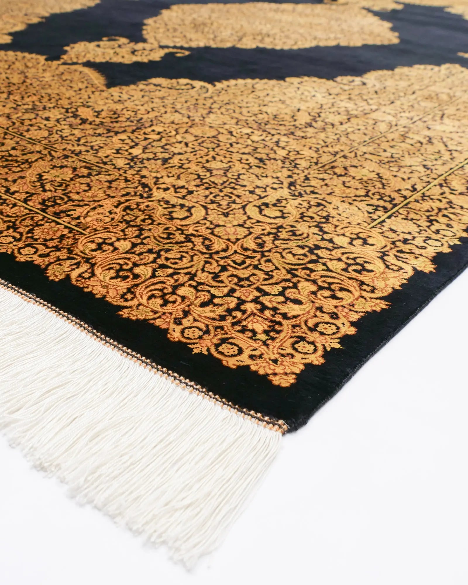 ペルシャ絨毯 サイディ工房 150x212cm クム産 シルク 黒&金 手織り ラグ
