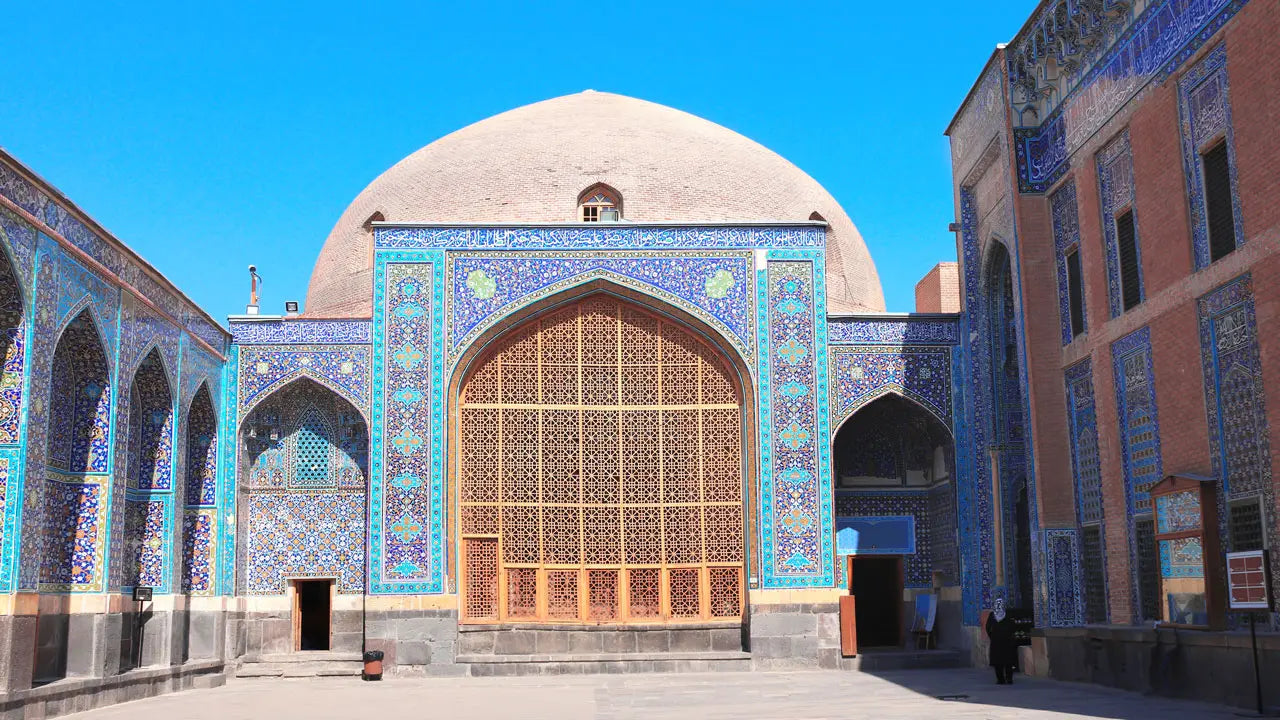 イランのアルダビール、シャイフ・サフィー・アッディーン廟。