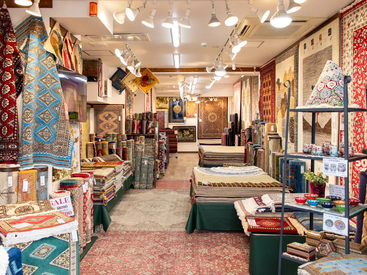 サティラグス 手織り絨毯専門店 横浜元町