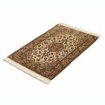 カシミール産シルク絨毯のサイドビュー