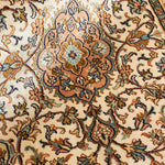 カシミール産シルク絨毯の光沢