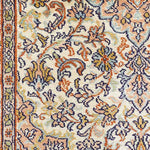 カシミールシルク絨毯 - 温かく落ち着いたヴィンテージデザイン