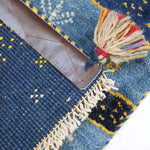 カシュガイ族の伝統技法によるギャッベ絨毯