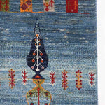 イラン・シーラーズ産の手織りペルシャ絨毯 ギャッベ 50×80cm 淡いブルーに木々のデザイン