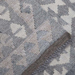 ロングサイズのキリム