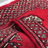 玄関マットサイズの赤色パキスタン絨毯