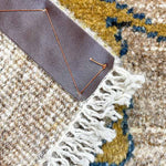 ペルシャギャッベライオンモチーフ - ナチュラル色合いの手織りラグ