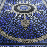ペルシャ絨毯 クム産 カンバルザデ工房製 シルク手織りラグ（約80×120cm）青と黒のグラデーション、メダリオンとガンディール文様入り