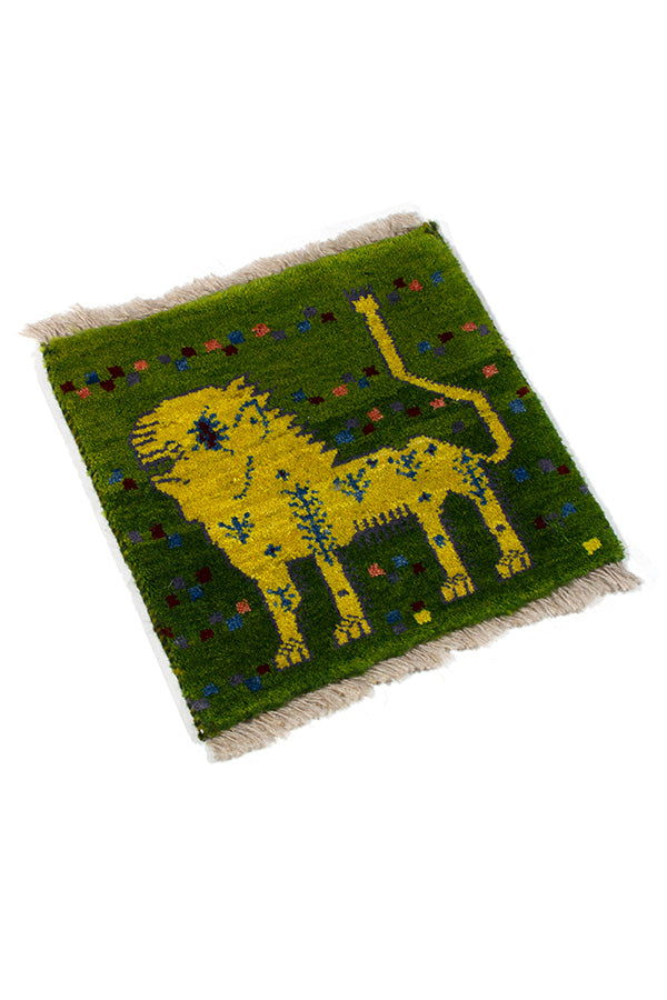 ペルシャ絨毯 ライオン