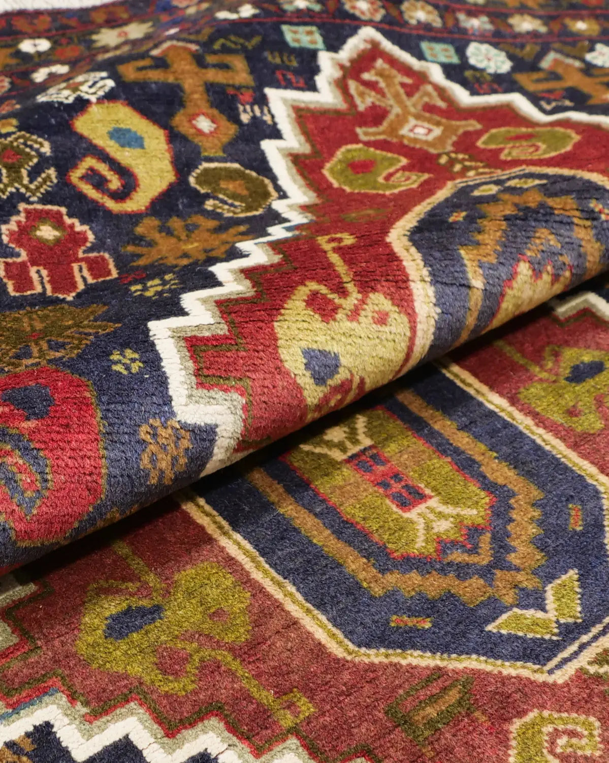 アフガニスタン絨毯 トライバルラグ 約113cm x 178cm|SATHI RUGS アフガニスタン絨毯 トライバルラグ 約113cm x 178cm|SATHI RUGS