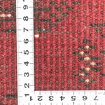 深い赤色を基調にした力強い幾何学模様が施されたアフガニスタン絨毯（51×68cm、ウール製）