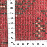 深い赤色を基調にした力強い幾何学模様が施されたアフガニスタン絨毯（51×68cm、ウール製）