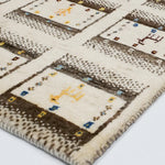 シンプルで温かみのあるナチュラルデザインのギャッベ