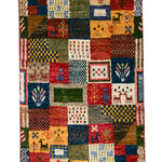 赤・青・緑など多彩な色柄を組み合わせたパッチワークギャッベ