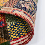 見るたびに発見があるアートのようなギャッベラグ