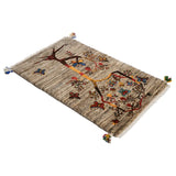 木々と蝶が調和する幻想的なデザインのギャッベ玄関マット