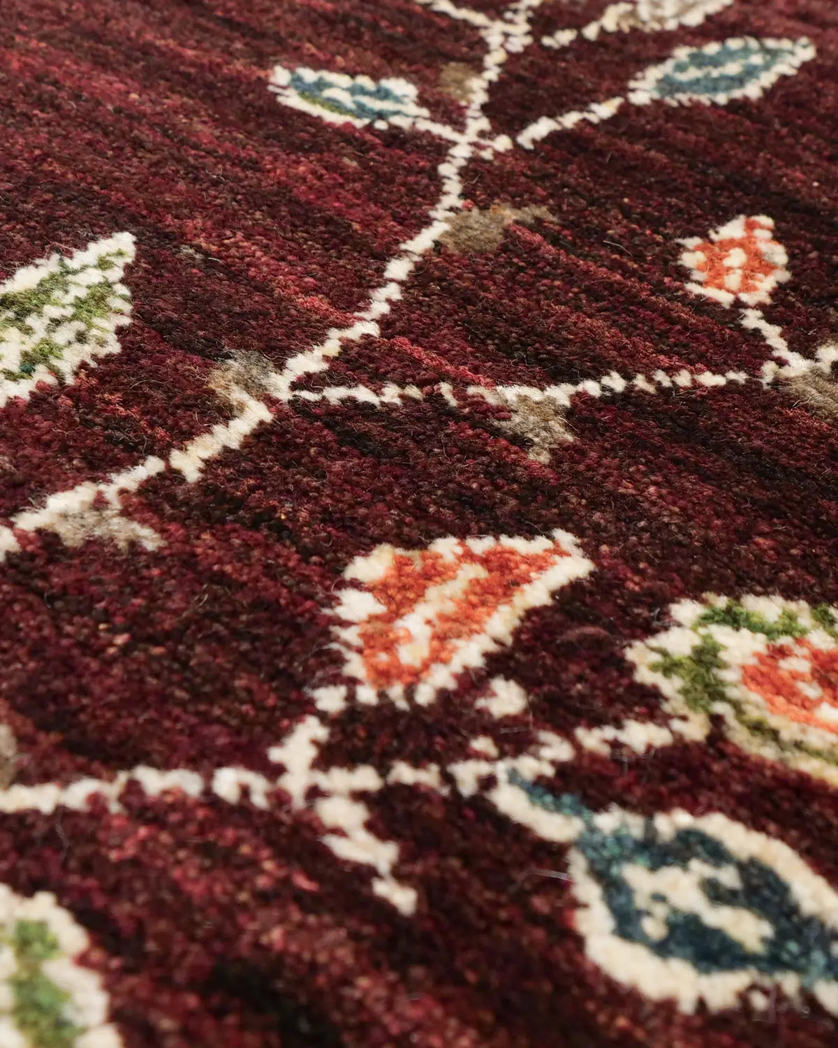 シーラーズ地方 カシュガイ族 手織りペルシャギャッベ 厚手ラグ