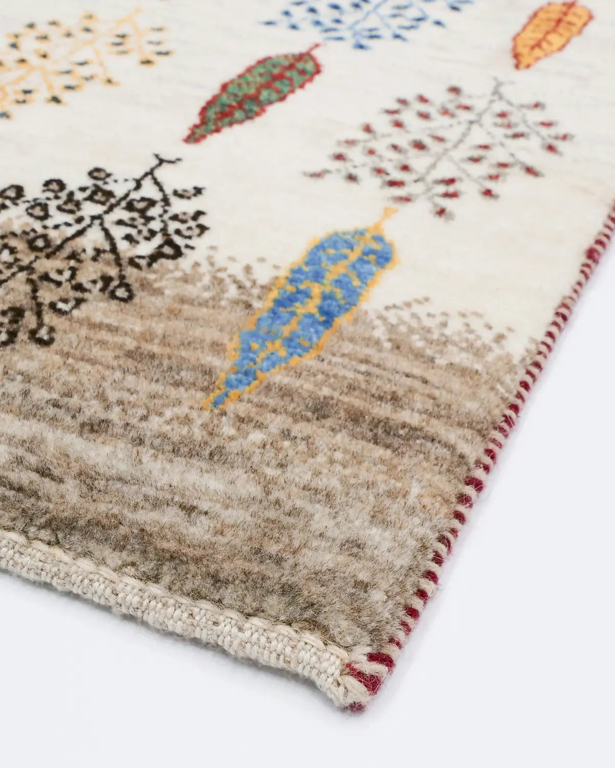 北欧風インテリアにも合う優しい雰囲気のギャッベ