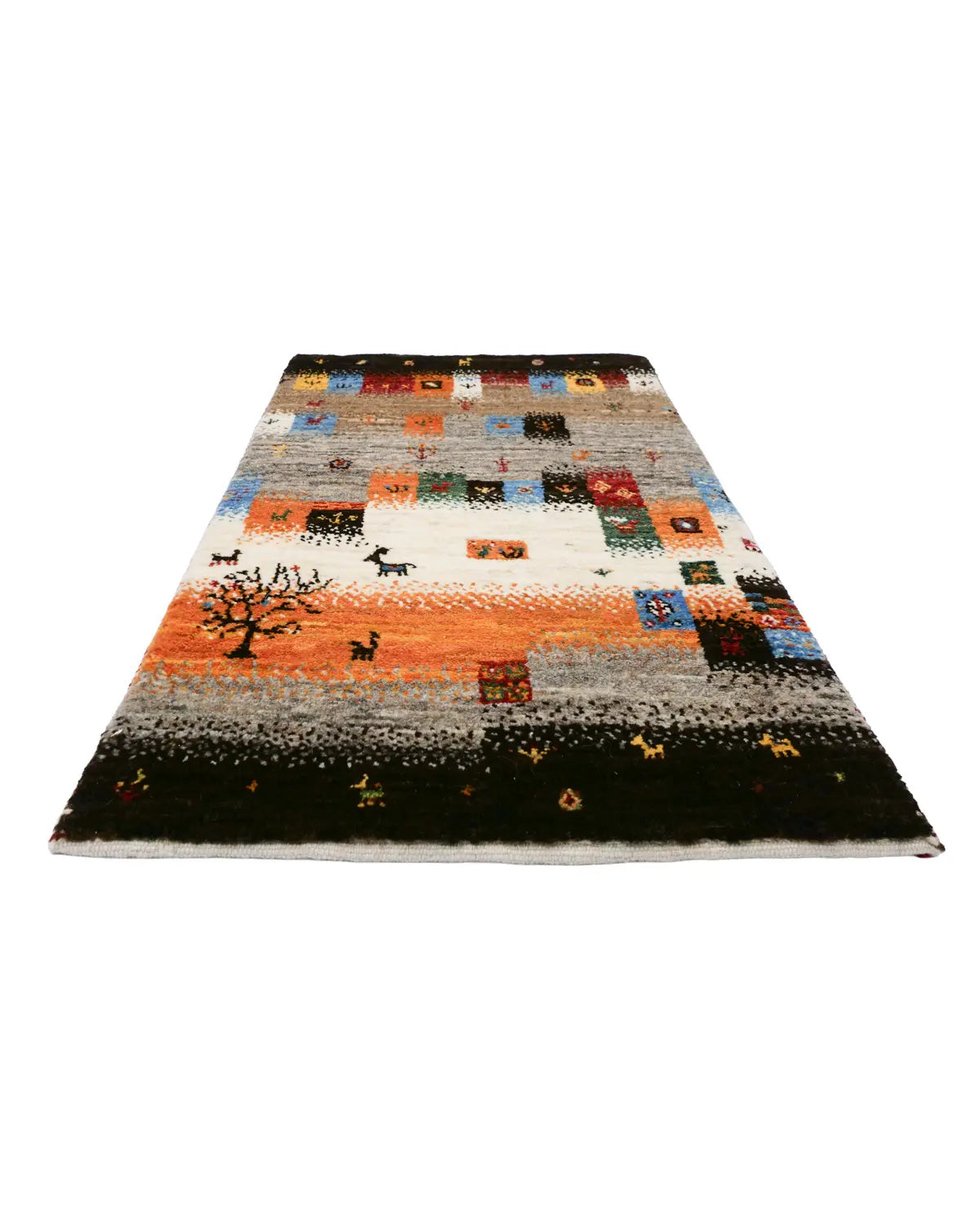 動物や木のモチーフが楽しい手織りギャッベ