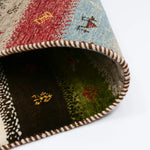 ラクダ模様がかわいいギャッベラグ。