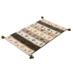 手織りのギャッベラグ、自然モチーフの可愛いデザイン。