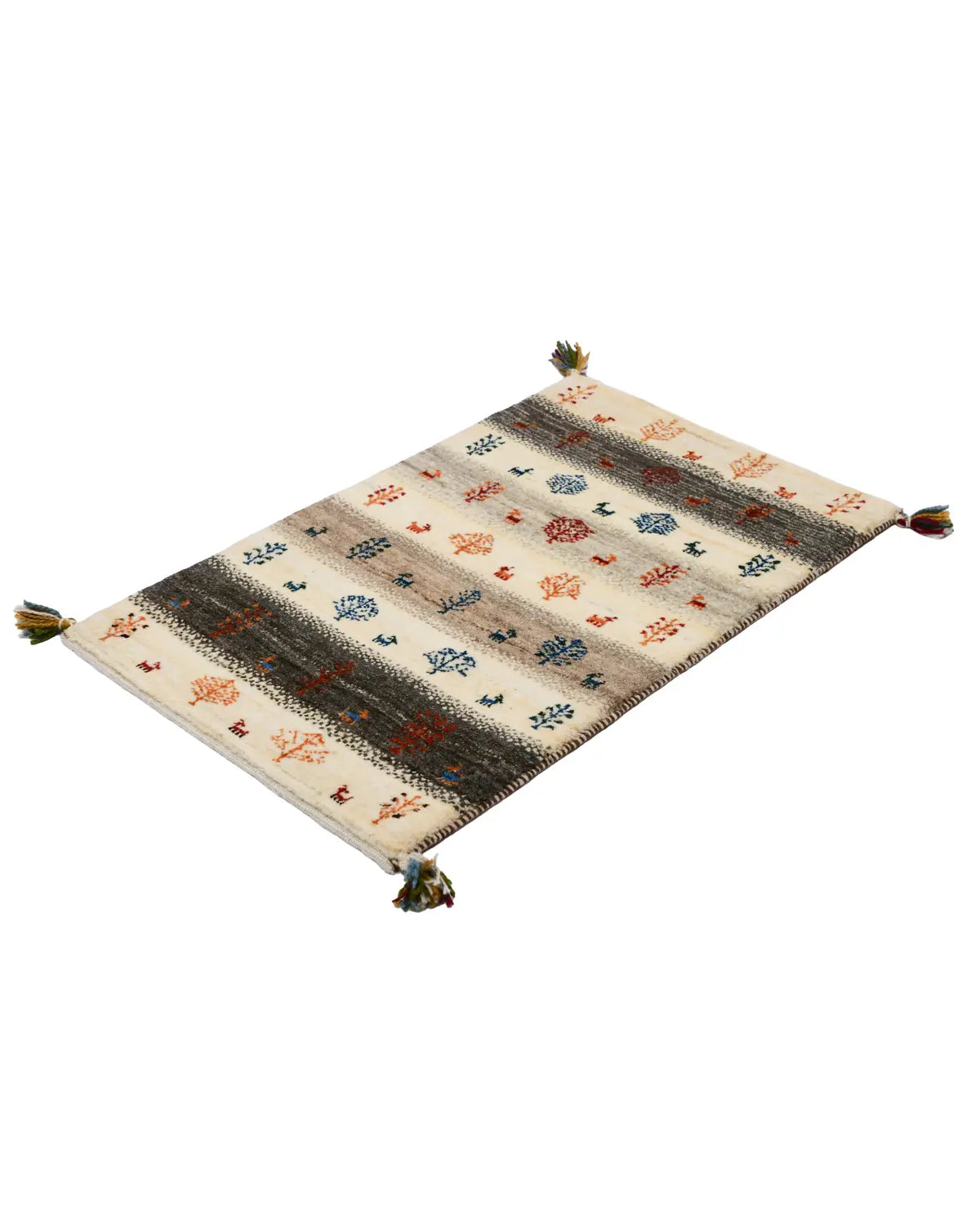 手織りのギャッベラグ、自然モチーフの可愛いデザイン。