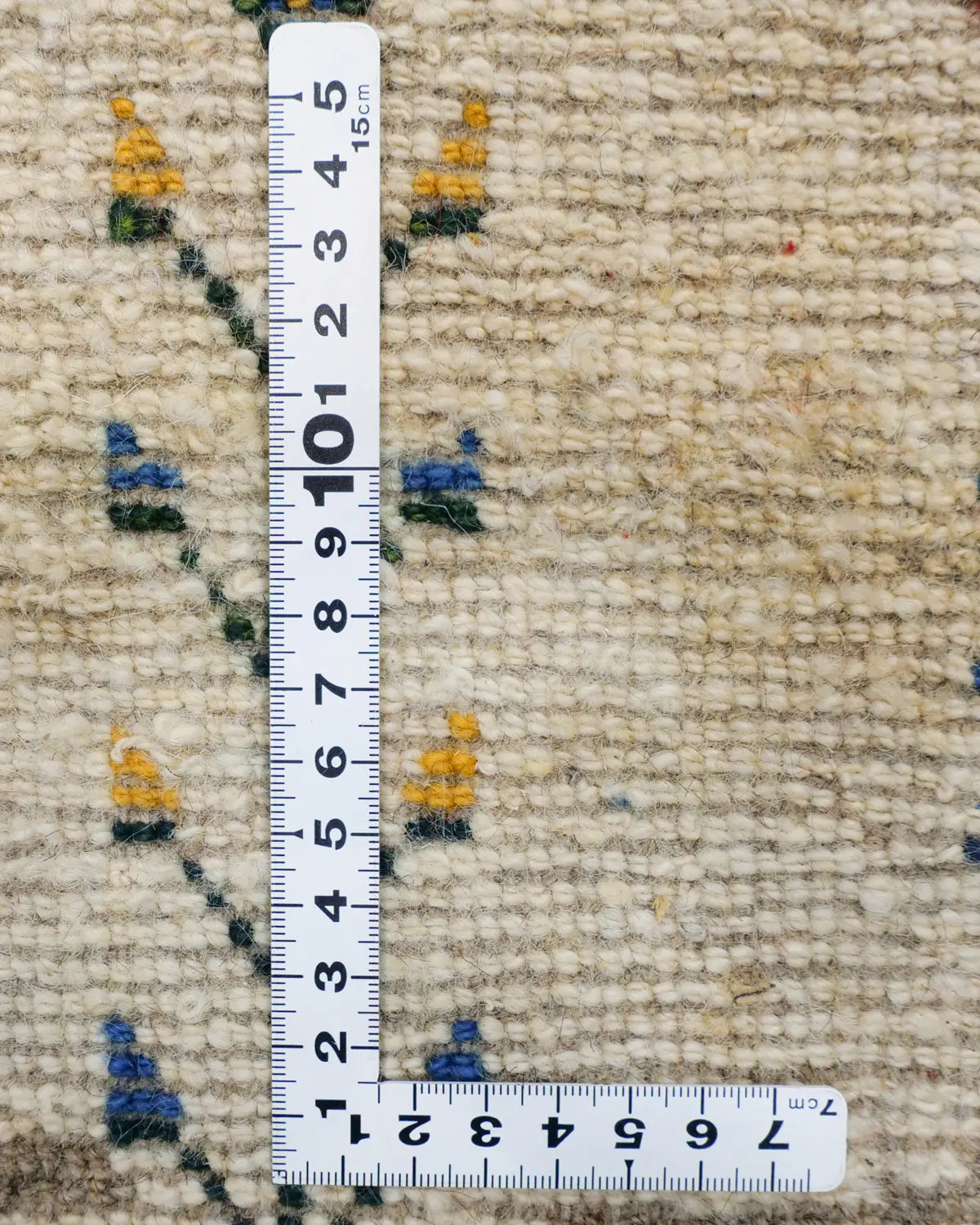 ギャッベ 37×36.5cm アイボリー 座布団 手織り｜SATHI RUGS