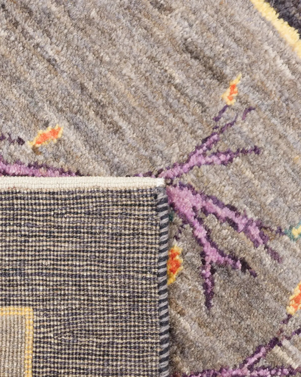 シーラーズ産ウールギャッベ 鳥と蕾のデザイン