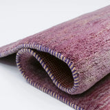 手織りペルシャラグ シーラーズ産 ギャッベ シンプル 柔らかさがわかる写真