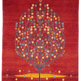 赤を基調に、中央に花咲く生命の樹が織り込まれたペルシャギャッベ